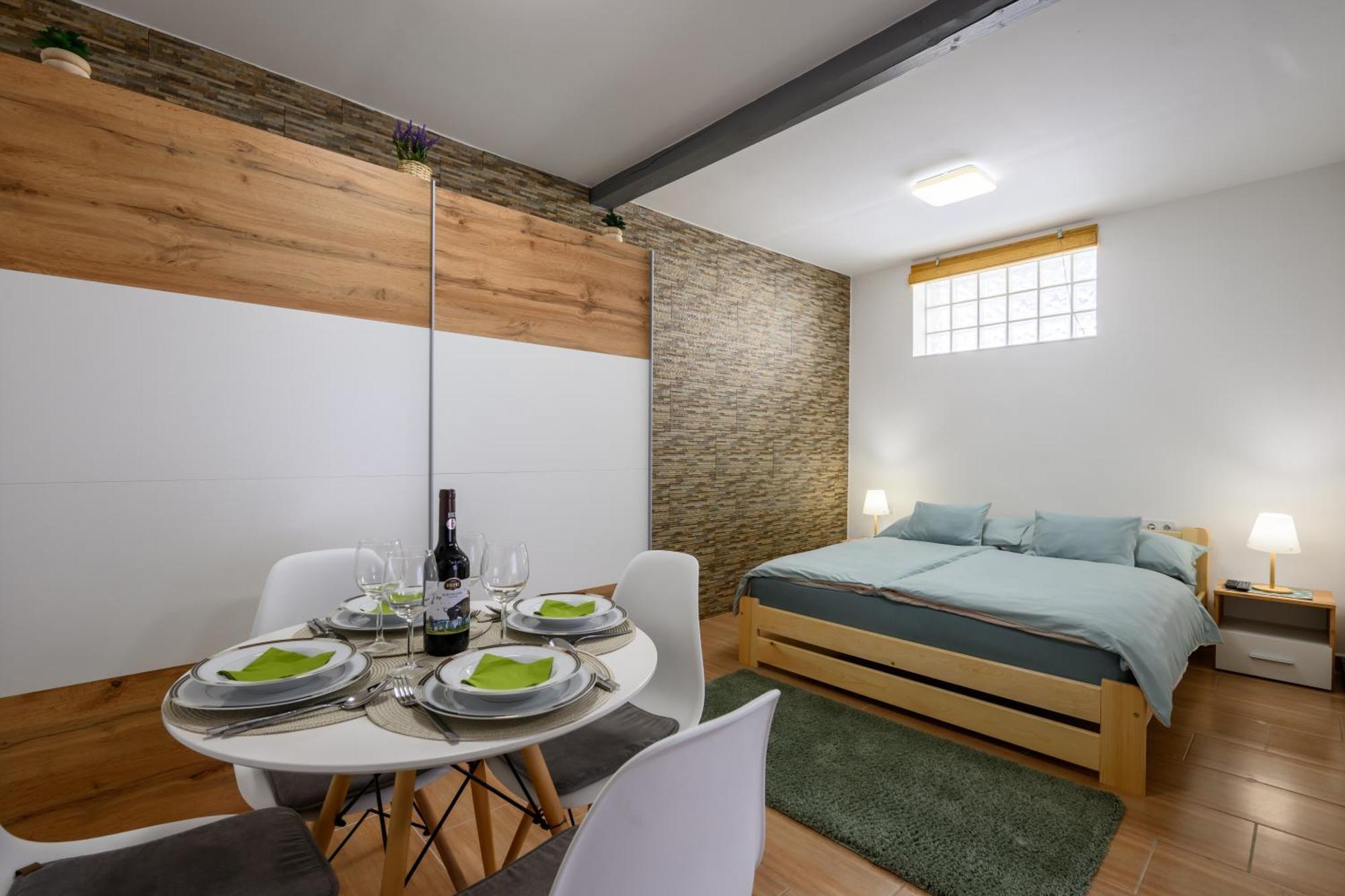 Hotel Koevirozsa Pihenohaz Demjén Esterno foto