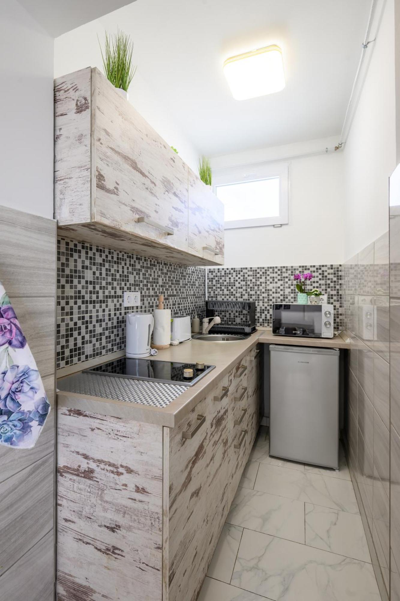 Hotel Koevirozsa Pihenohaz Demjén Esterno foto