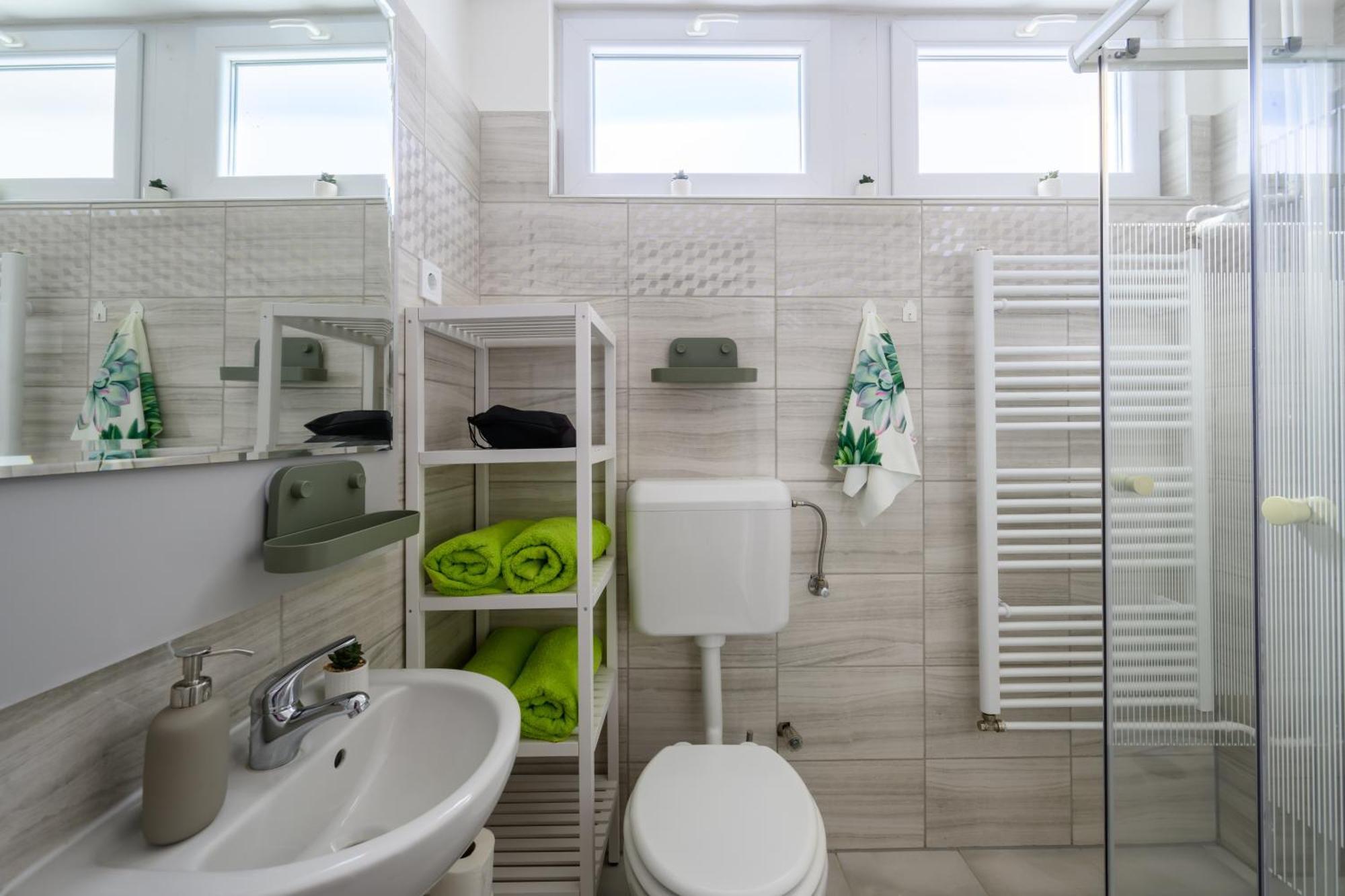 Hotel Koevirozsa Pihenohaz Demjén Esterno foto